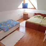 Apartment Varga *