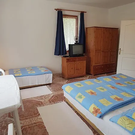 Apartment Varga Vonyarcvashegy