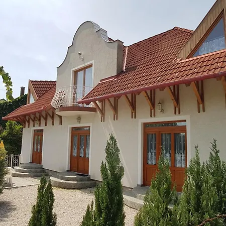Apartment Varga Vonyarcvashegy